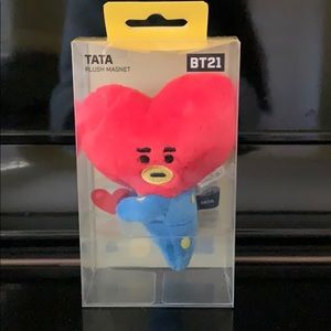 Authentic new Bt21 BTS Tata V plush magnet